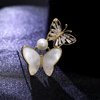 2021 new fashionable pearl insect pin cubic zirconia gold plated wedding jewelry for women shell butterfly brooches pins corsage