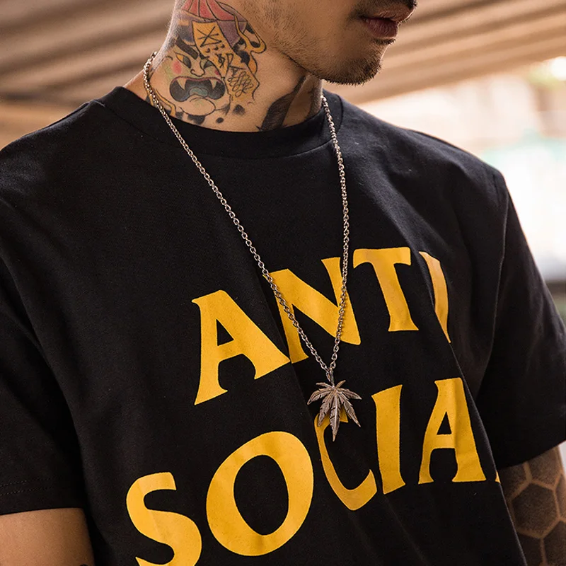 

Fashion Maple Gold Leaf Necklace Hemp Hip Hop Pendant Charm Chain Necklace for Men Women Punk Jewelry Necklace