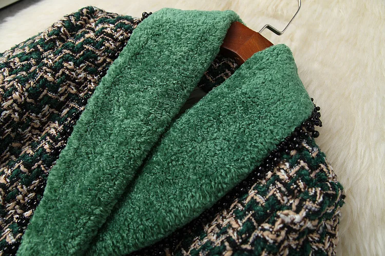 

European and American women's winter wear 2020 new style Long - sleeved beaded double breasted Fashionable tweed coat