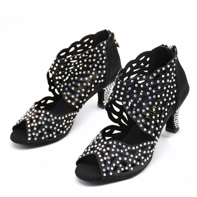 

Women Dance Shoes Salsa Latin Shoes Rhinestone Latin Ballroom Shoes Dance boots Dance Jazz Sneakers Black JuseDanc