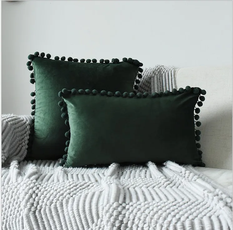 dark green Мягкий Бархатный Чехол на подушку с помпон, белый, желтый, синий, Наволочка на подушку, Подушка для украшения дивана, чехлы 30x50 см/45x45 см - Цвет: dark green