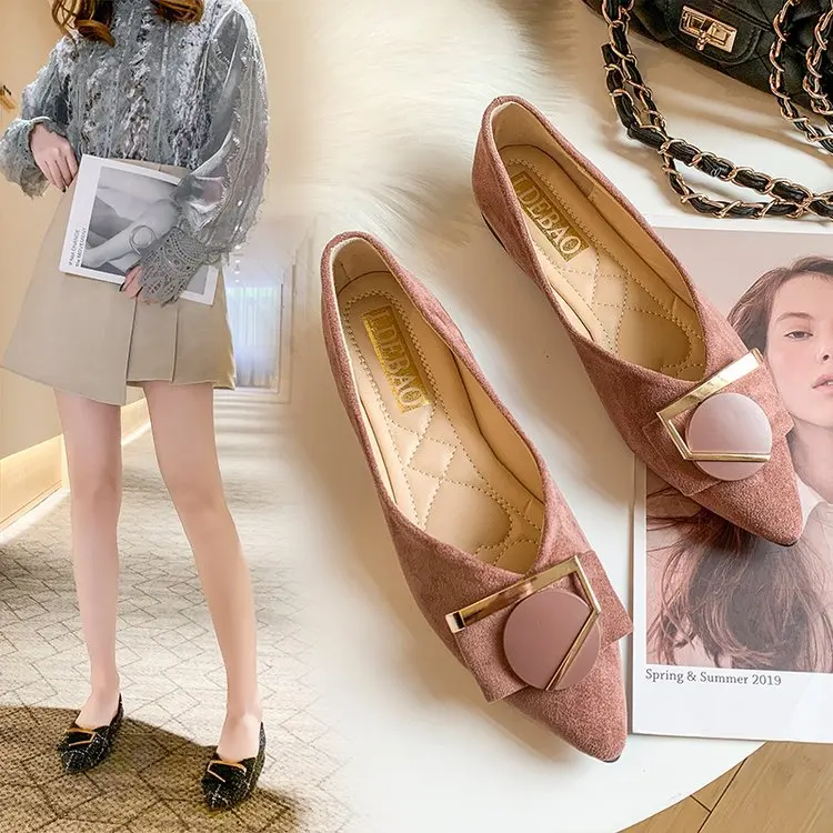 

Туфли женские с закрытым носком, заостренный носок, квадратная пряжка, плоская подошва, весна 2020