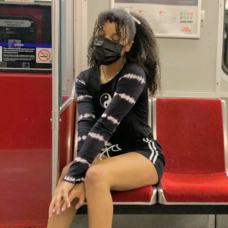 

Rockmore Print T-shirt Tie Dye Long Sleeve Crop Top Y2K Aesthetic Patchwork T Shirt Women Streetwear Casual T Shirts Cotton Tee