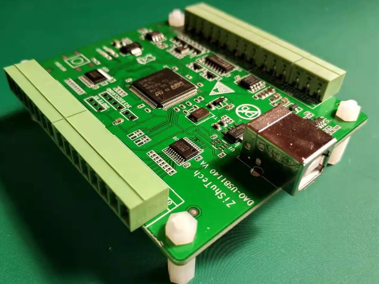 

USB1141-V Voltage Data Acquisition Card 4-channel 16-bit ADC Ads1115 LabviewPythonC #