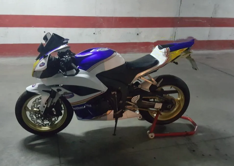 CBR 600 а4 расцветка