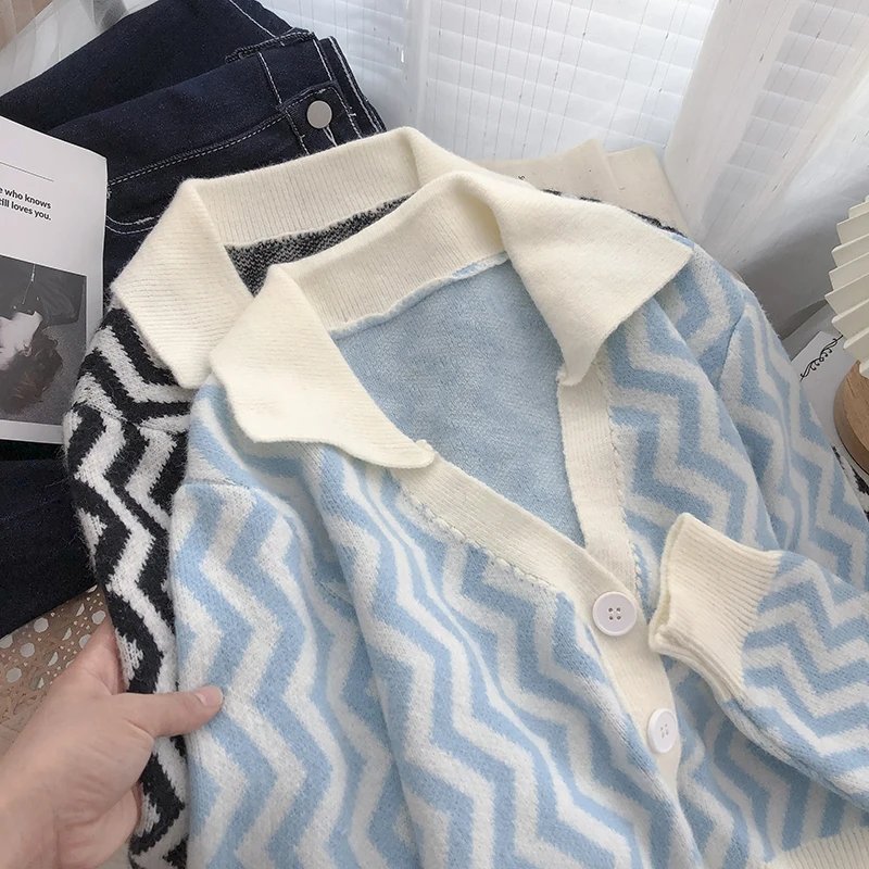 

Color-blocking lapel striped long-sleeved sweater cardigan women's autumn Korean loose button Cashmere short knit Cardigans top