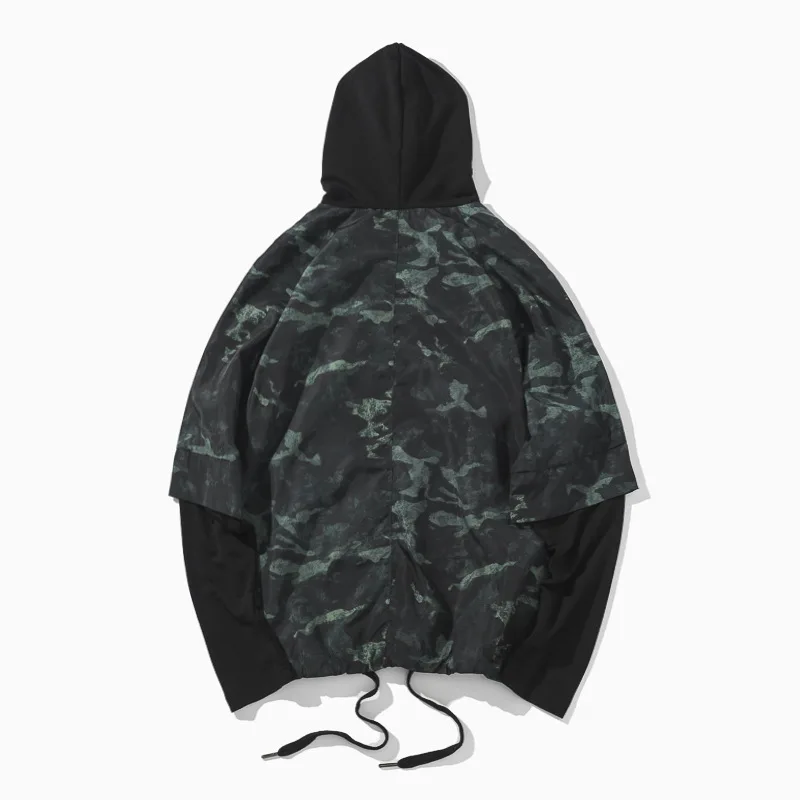 Куртка мужская камуфляжная с капюшоном приталенная зимняя на молнии длинным