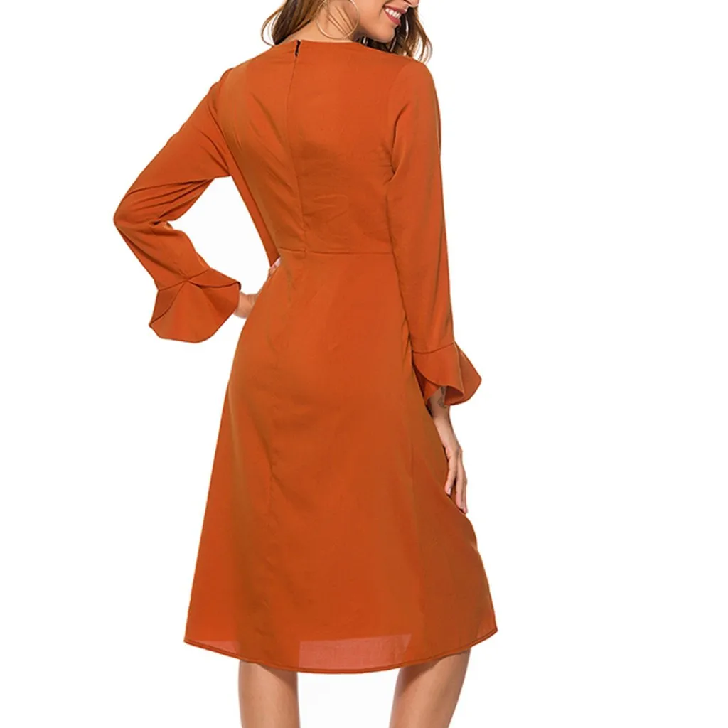 Платье женское осенне зимнее однотонное с V образным вырезом и длинными