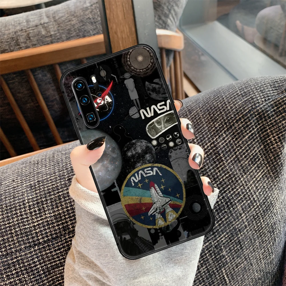 

Aerospace Nasas Phone Case For Huawei P Mate 10 20 30 40 Lite Pro smart Z 2019 nova 5t black Shell Silicone Cover Painting Back