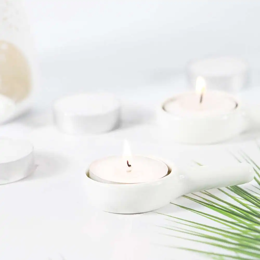 

1 Pcs Ceramic Essential Oil Lamps White Hollow Aromatherapy Fragrance Tea Light Burner With Candle Holder Home Decoration