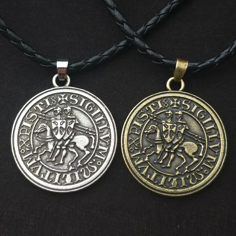 Vintage Viking Tempeliers Kruis Hanger Ketting Voor Mannen Griekse Latin Assassin 'S Creed Kettingen Lederen Ketting Mannelijke Sieraden Vintage Viking Tempeliers Kruis Hanger Ketting Voor Mannen Griekse Latin Assassin 'S Creed Kettingen Lederen Ketting Mannelijke Sieraden