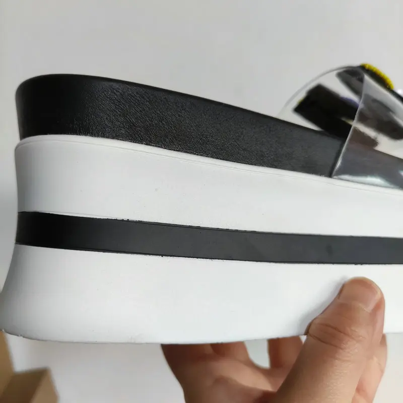 Сандалии Salu женские на танкетке выразительные босоножки с блестками со стразами