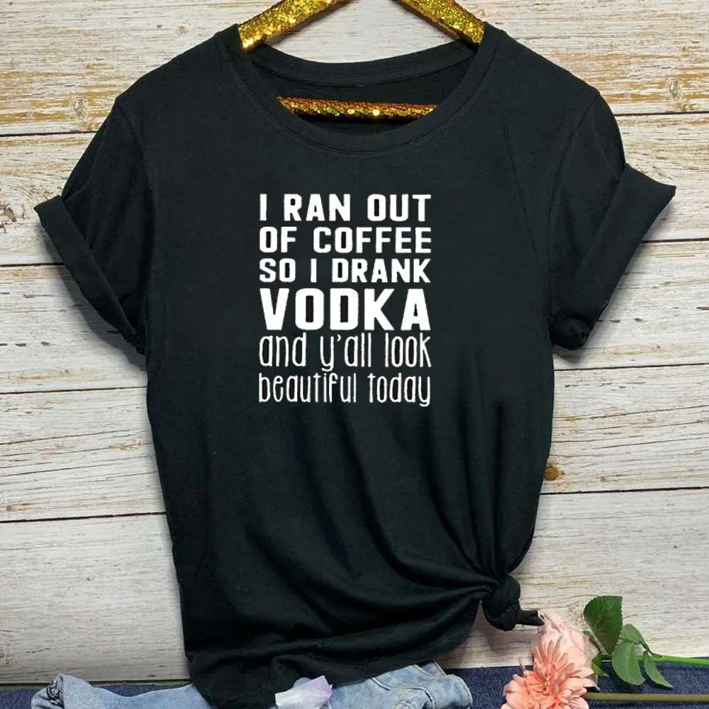 У меня закончился кофе с буквенным принтом Футболка для женщин коротким рукавом