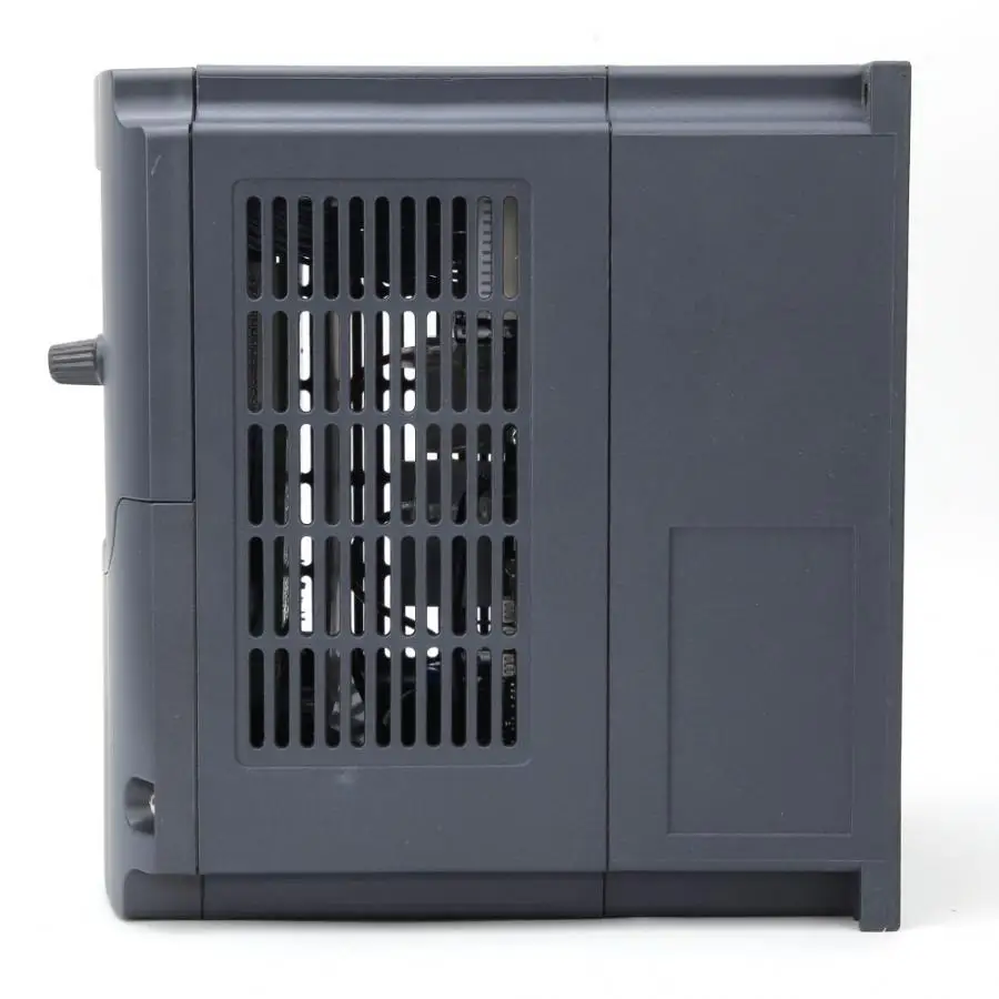 Преобразователь частоты черный корпус из АБС-пластика 3-фазное управление ШИМ