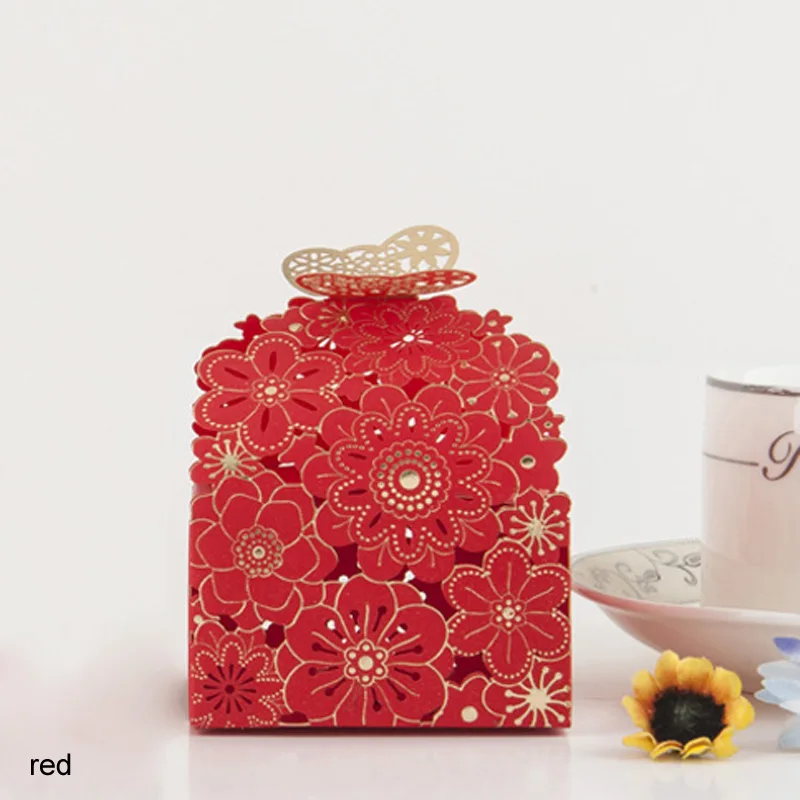 Красный 10Pcs Paper Candy Box Hollow Butterfly DeSIGN European Style Gift Boxes Wedding Favors Cute Personality Chocolate Box - Цвет: Красный
