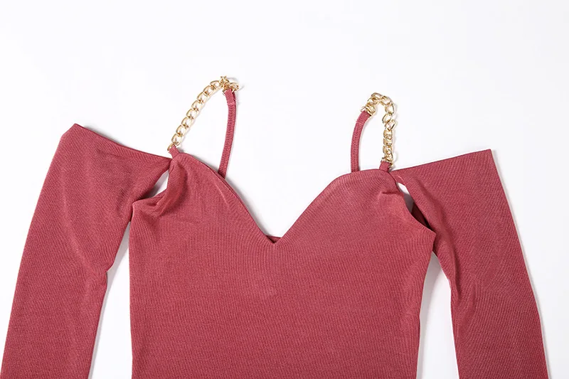 Длинное облегающее платье макси с металлической цепочкой на бретельках|Женские