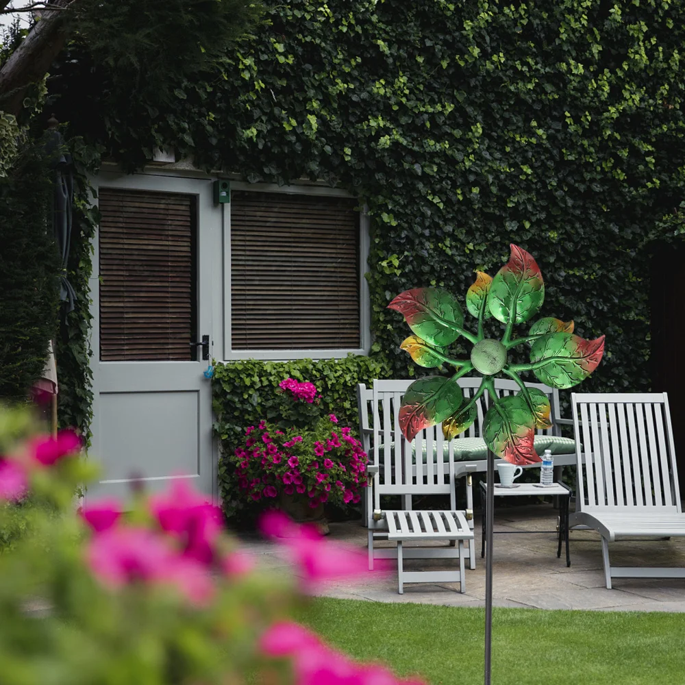 

1Pc Wonderful Iron Pinwheel Decorative Iron Windmill for Garden Courtyard