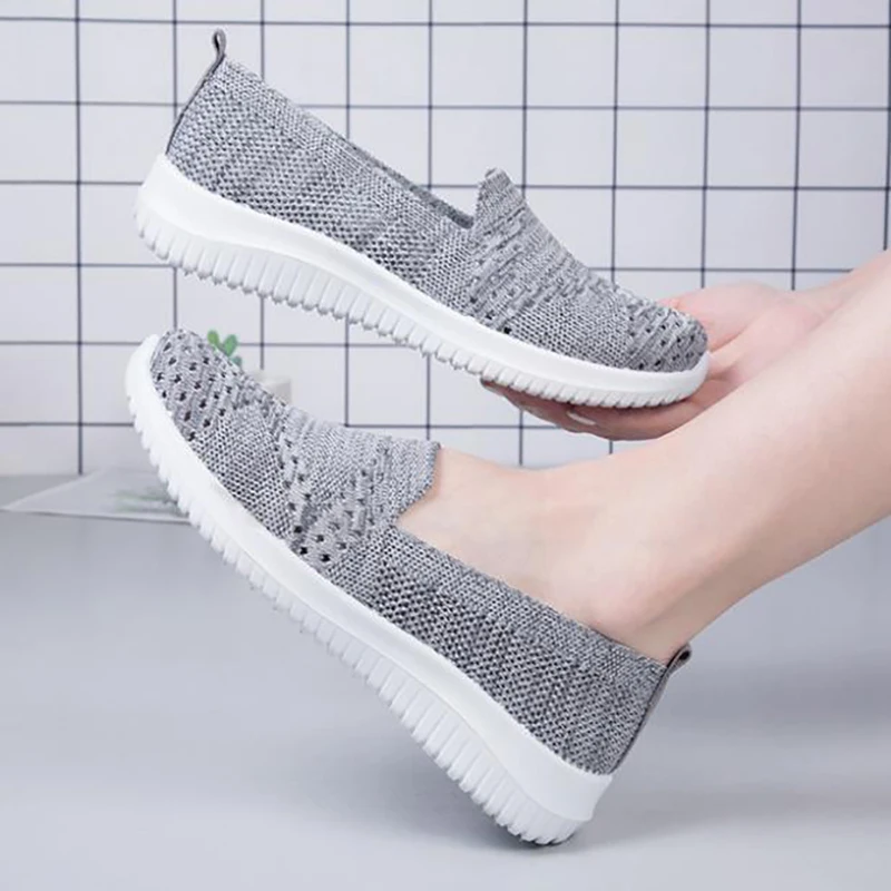 

Hot new top casual cool wholesale mens 2021 middle-aged and old peoples casual soft sole mothers running shoes 10