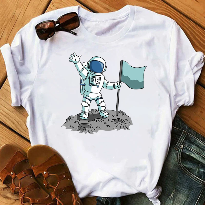 

Fashion Space Galaxy Astronaut T-Shirt women High Quality Short Sleeve T-Shirt Funny astronaut printed Harajuku Summer t-shirt