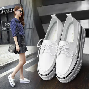 Tleniбелые кроссовки на толстой подошве с кружевом на весну 2019; Обувь на платформе для студентов; Женская кожаная прогулочная обувь на танкетке; ZW-62