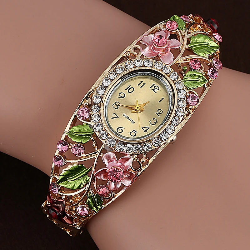 

Women Bracelet Watch Elegant Classic Fashion Gorgeous Flower Wrist Watch For Lady Women FS99