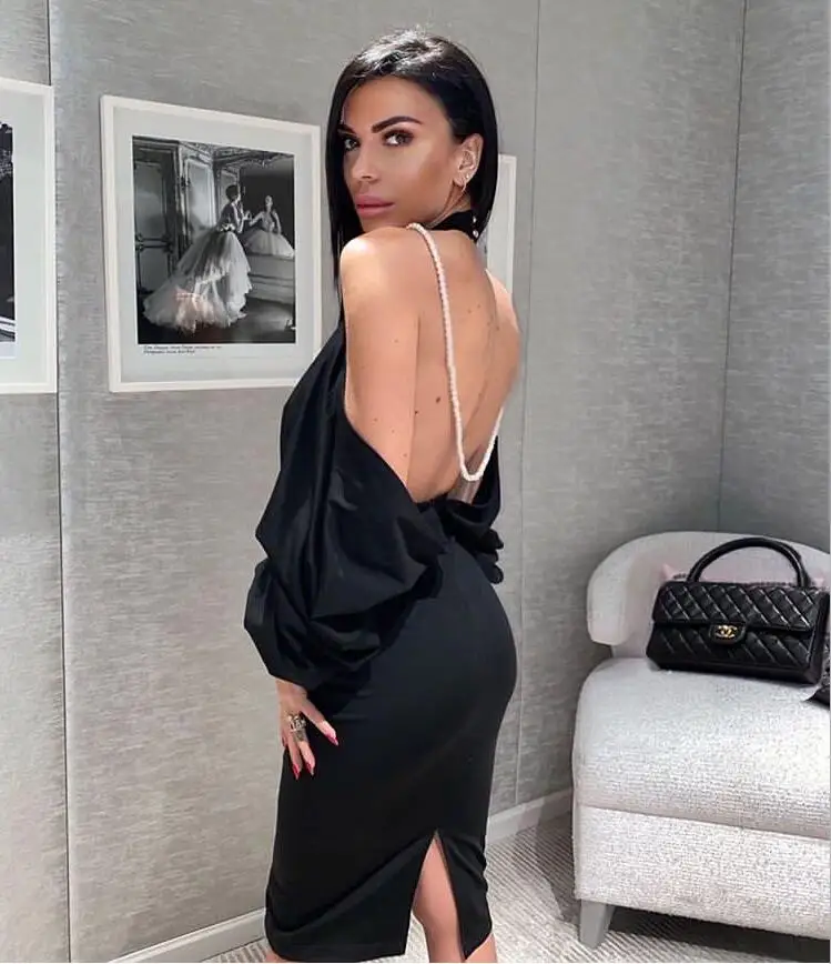 

Winter Luxury Sexy Long Sleeve Backless Pearl Chain Black White Women Dress 2020 Designer Fashion Evening Party Dress Vestido