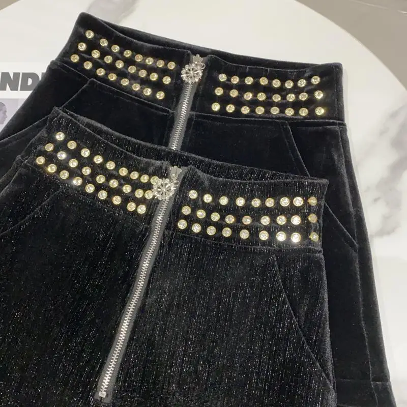 

2020 Winter New Rivet Water Drill High Waist Woman Velvet Shorts Retro All-match Boots Shorts