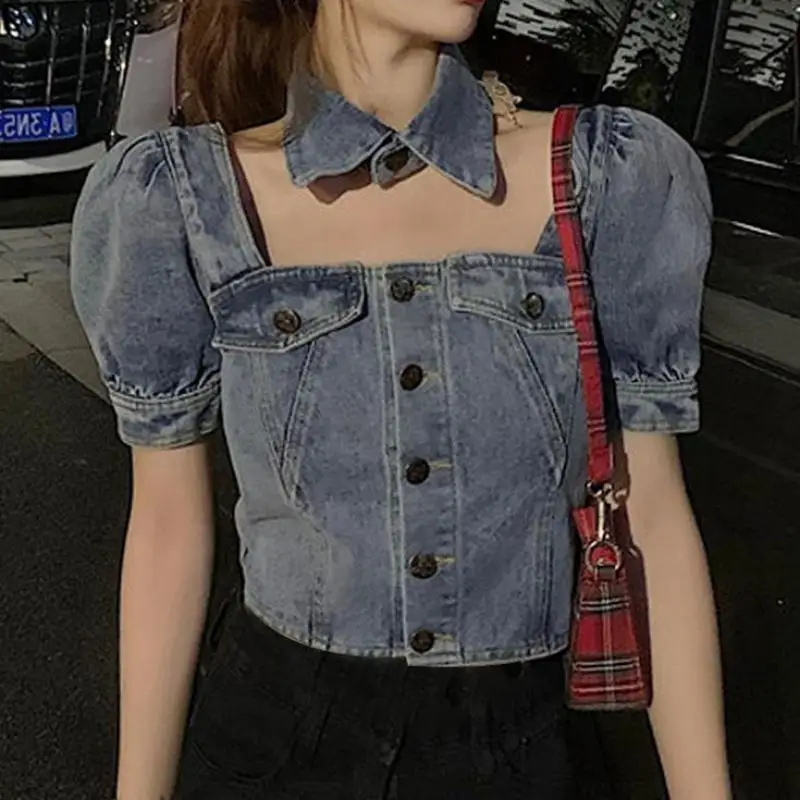 

Блузка женская джинсовая на пуговицах, пикантная винтажная ажурная рубашка из денима, шикарный топ с коротким рукавом-фонариком, на лето