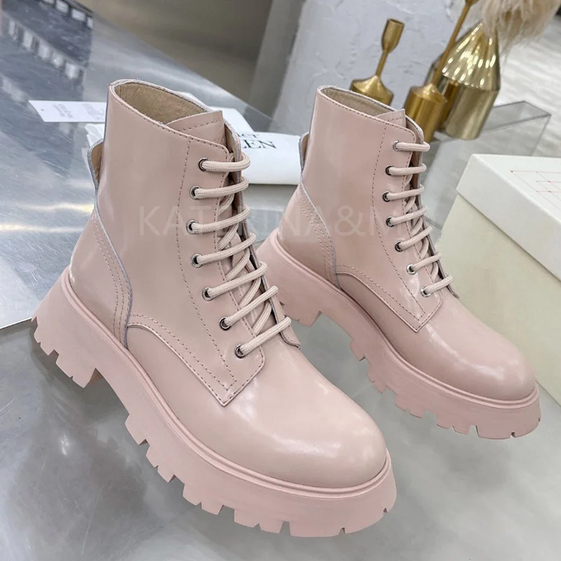 

Женские ботильоны на платформе, модные ботинки Martin в британском стиле, кожаные короткие ботинки на шнуровке с круглым носком, женские мотоц...