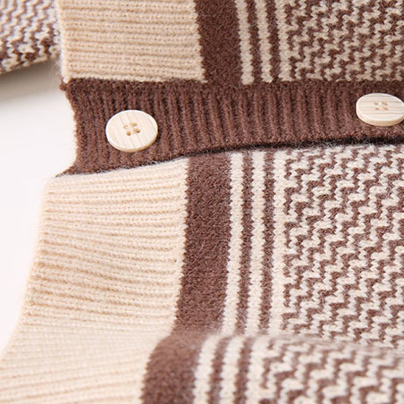 

Women Patchwork Cardigan Outwear Short Knit Sweater Jacket O Neck Big Loose for Autumn Winter Retro Vintage B01121014