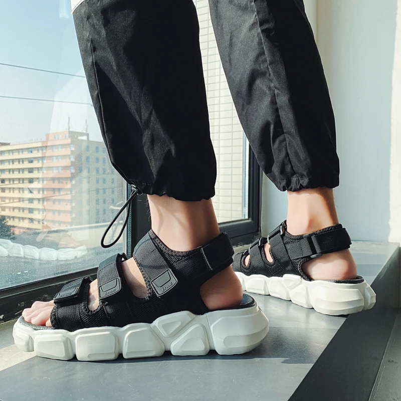 

Platform Men Sandals Beach Shoes Summer Soft Sneakers Man Thick Bottom Comfortable Light Casual Slippers White Size 39-44