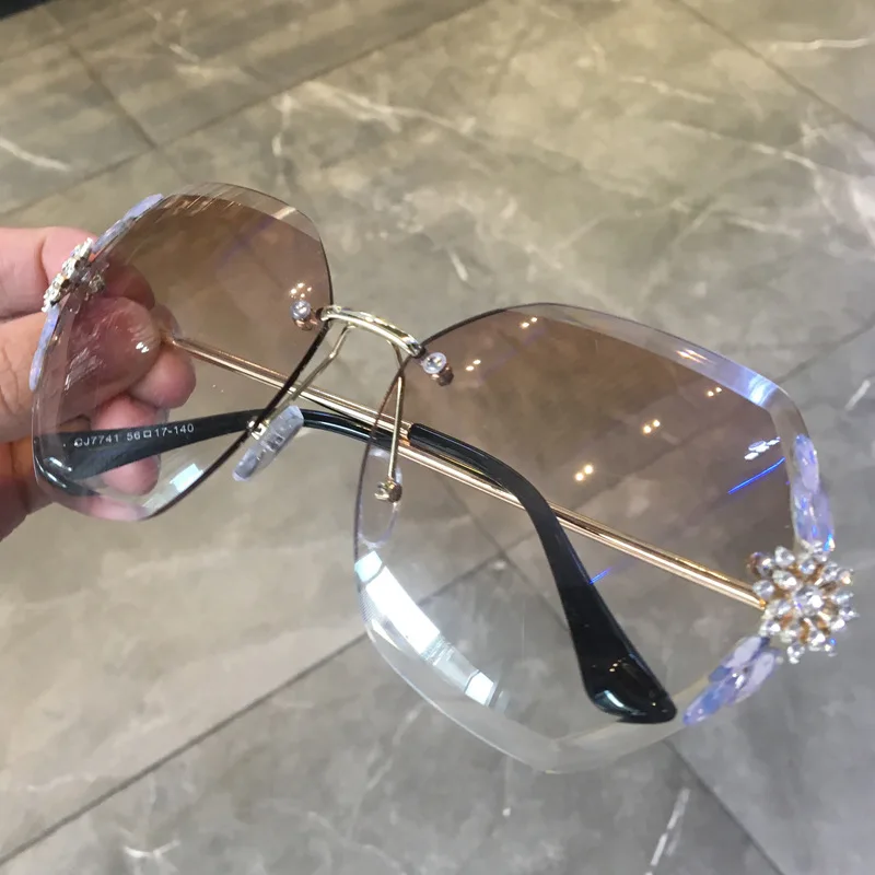 

Vintage Rimless Sunglasses Women Big Diamond Brand Designer Sun Glasses with Rhinestone Ladies Shades for Female Oculos Uv400