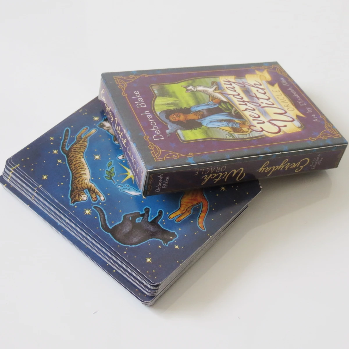 

2021 New Tarot Cards Oracles Deck Mysterious Divination Holographic Tarot Deck for Women Girls Cards Game Board Game