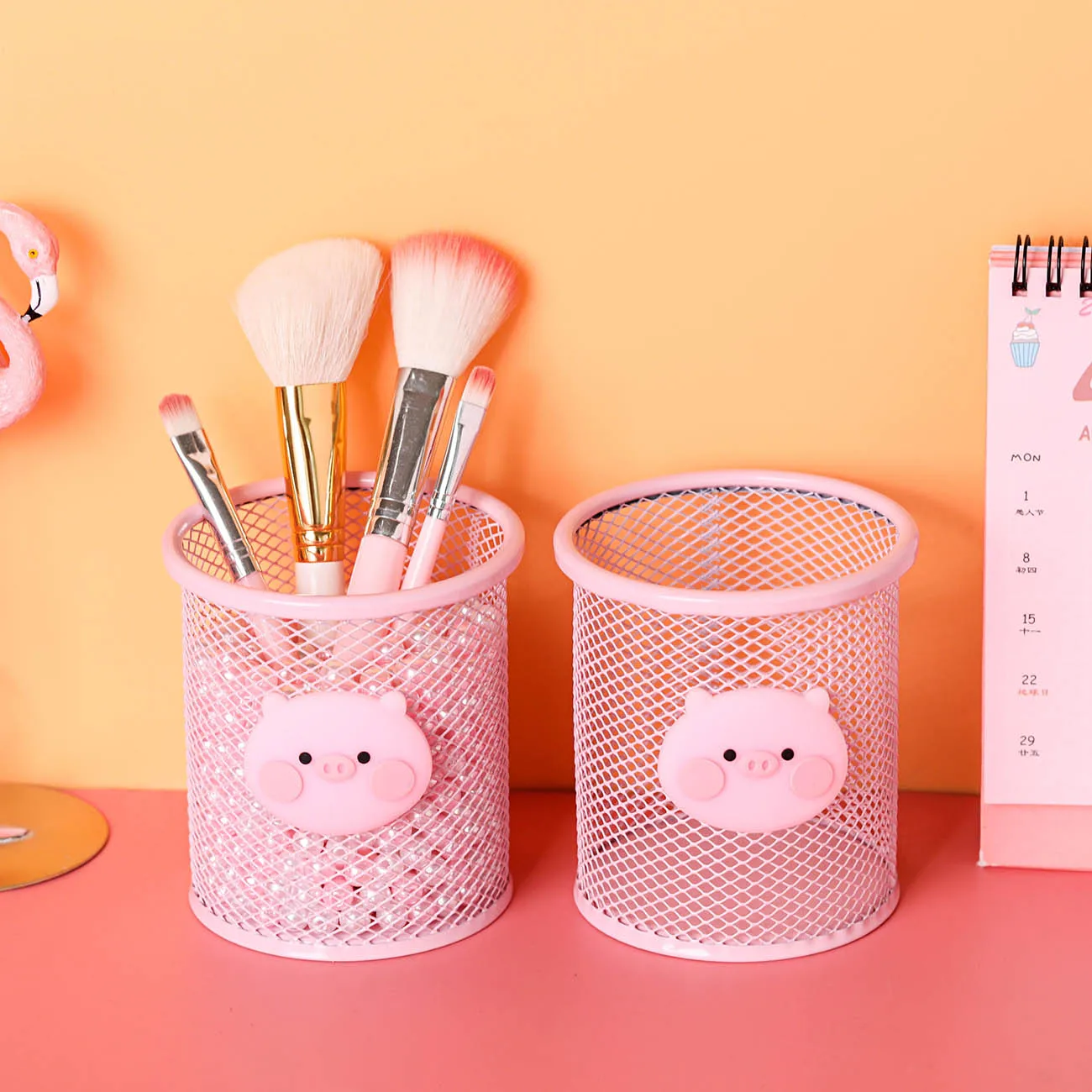 Pink Pig Iron Art Hollow Cartoon Small Pen Holder Office Stationery Storage Tube Creative Student Desktop Box | Дом и сад