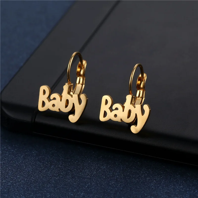 

Creative Baby Letter Smooth 14K Gold Plated Stainless Steel Clip on Hoop Earrings for Women Banquet Party Jewelry Female Gift