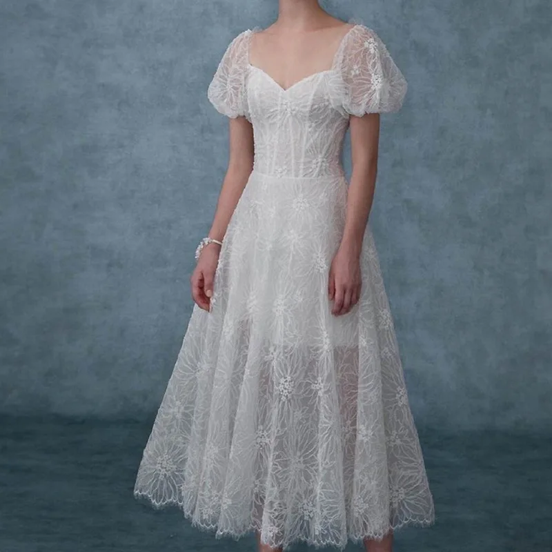 

Elegant White Evening Dress Lady 2021 Summer New French Toast Dress Engagement Dress Temperament V-neck Puff Sleeve Fairy Dress