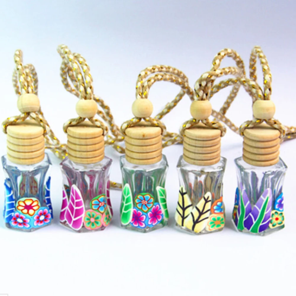 Автомобильный подвесной освежитель воздуха с принтом в виде флакона