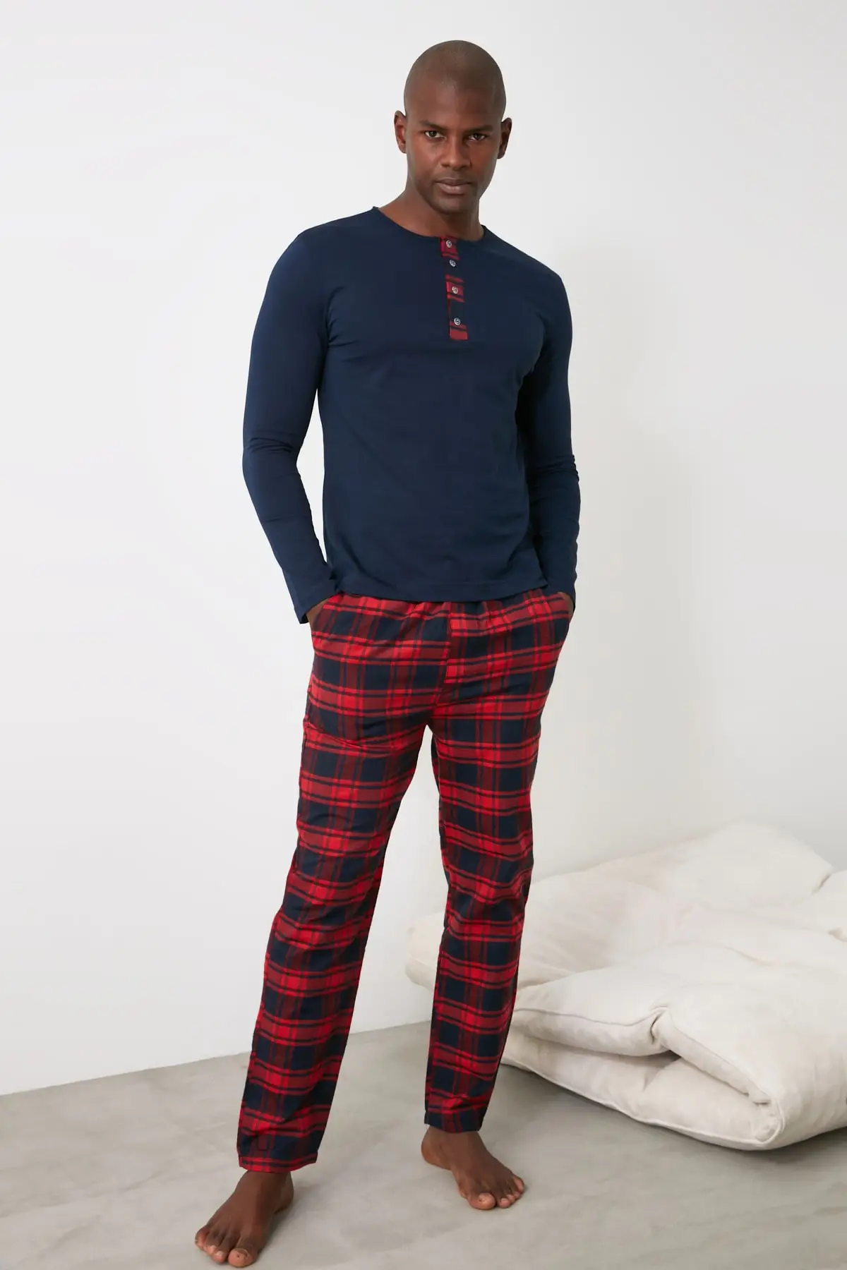 

Trendyol Plaid Woven Pajamas set THMAW21PT0872