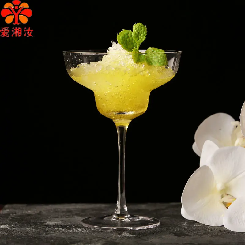

Aixiangru Handmade Margarita Glass Lead-Free Crystal Glass Transparent Cocktail Glass Flying Saucer Cup Goblet