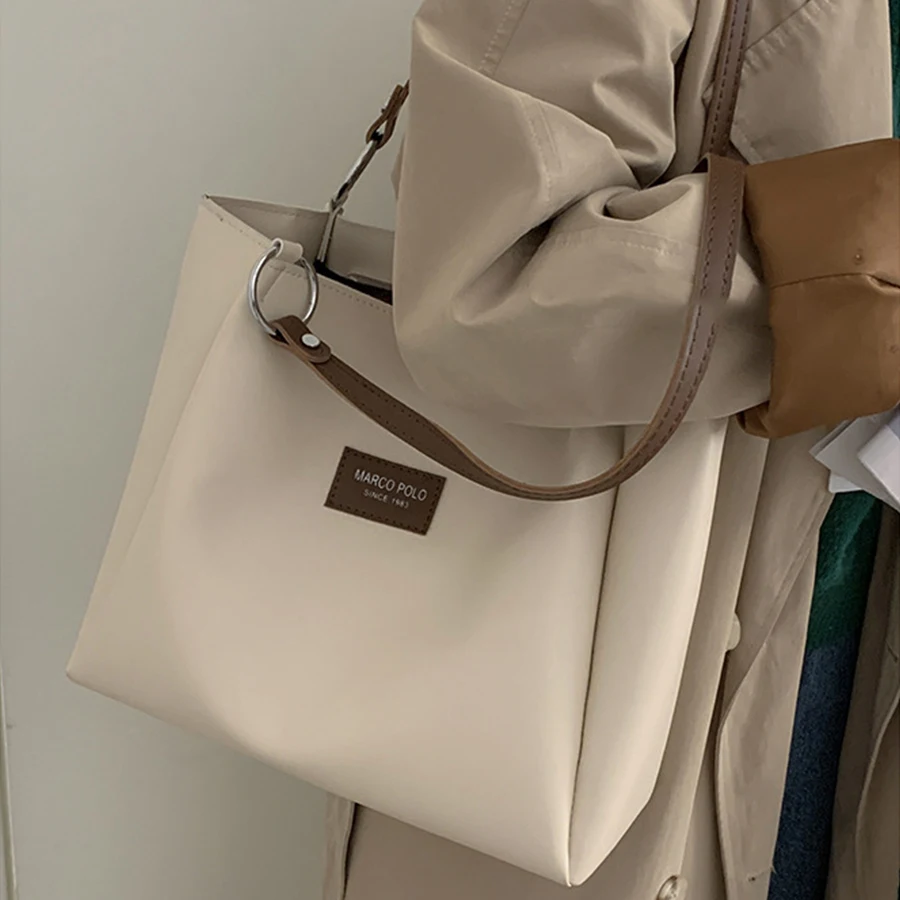 

Casual Large Capacity Women Shoulder Bag PU Leather Underarm Bag Handbags 2022 Simple Design Travel Shopping Tote Handbags