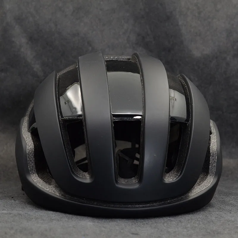 

Integrally-molded Cycling Helmet Men Women Bike Helmet Ultralight Sports Bicycle Helmet Riding helmet