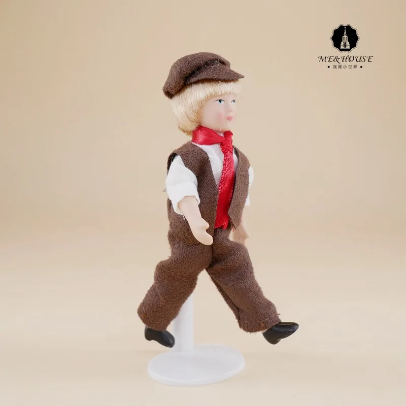 brown suit 1:12 Кукольный домик Миниатюрный 9 видов мини-Дети ремесла кукла модель игрушечная Конфета Roombox подарок на день рождения карманный маленький мир аксессуары - Цвет: brown suit