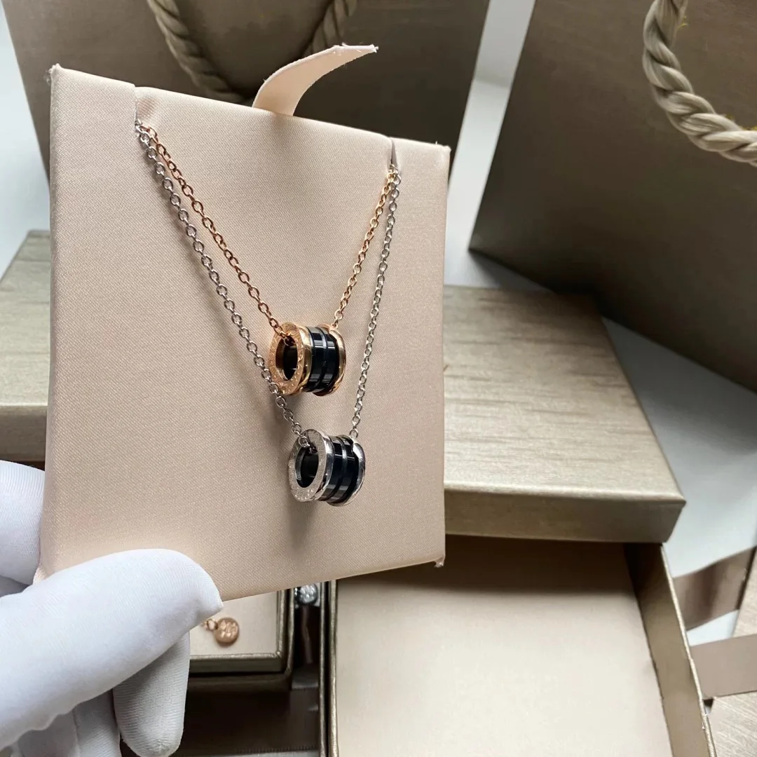 

Classic Explosion BV Titanium Steel Alloy Waist Pendant Ladies Necklace Exquisite Holiday Gift