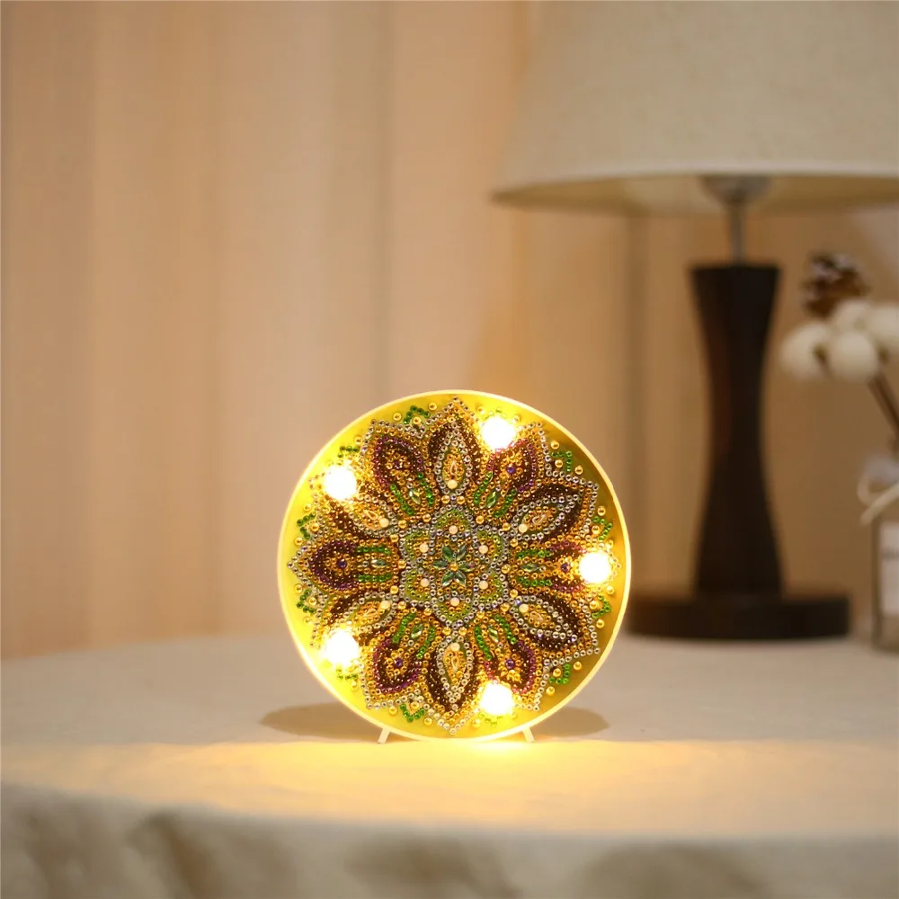 Christmas Hot Sale Round Circle Animal Mandala Landscape Diy Diamond Painting Led Light Lamp On The Table Round Shinny Beads