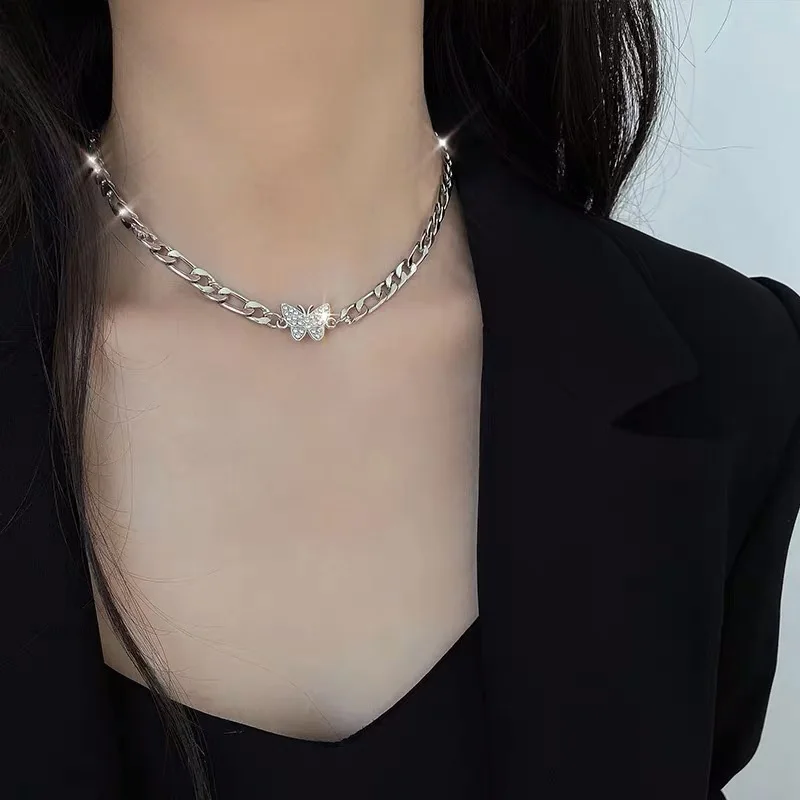

Fashion Bohemian Cute Butterfly Pendant Necklace For Women Silver Color Clavicle Chain Female Choker Jewelry Gift Vintage Collar