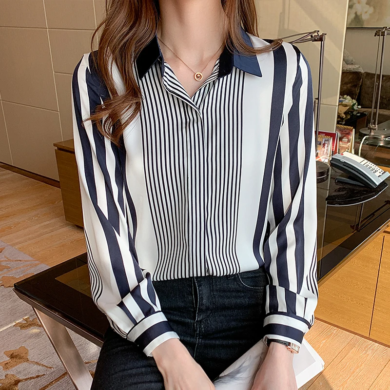 

Chikichi Elegant Silk Shirt Women 2021 Spring and Autumn New Office Lady Fashion Simple Striped Long-sleeved Tops Commuter