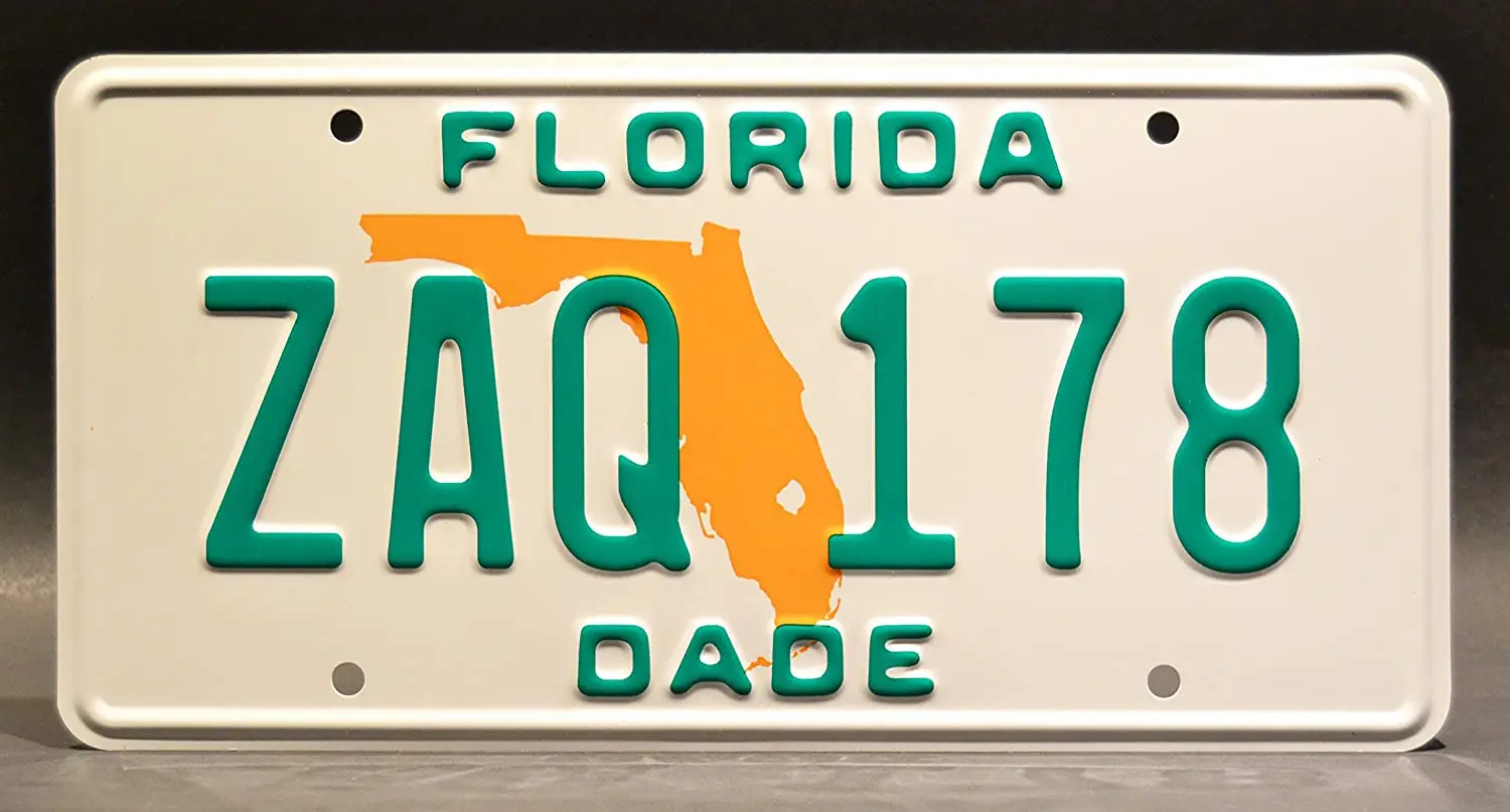 

Машины знаменитостей Miami Vice | ZAQ 178 + AIF 00M | Металлические штампованные номера