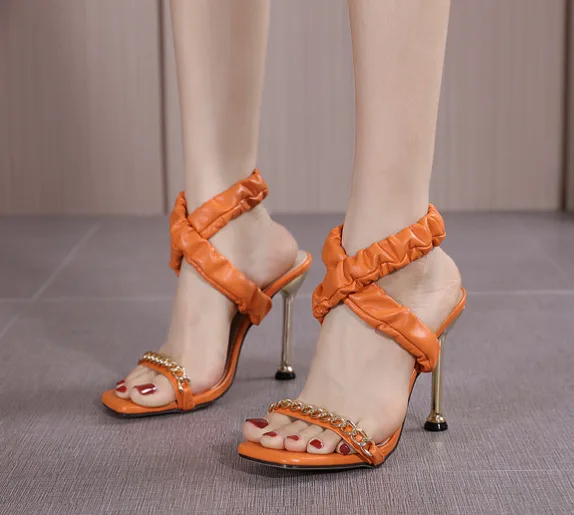 

2021 Sandals Large Size Cross-Shoes Summer Heels Suit Female Beige Square Toe New Big Fashion Girls Comfort Black Low