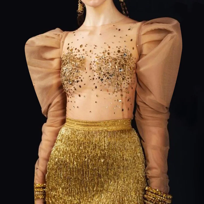 Полупрозрачная блузка из сетчатой ткани с бриллиантами для ночного клуба