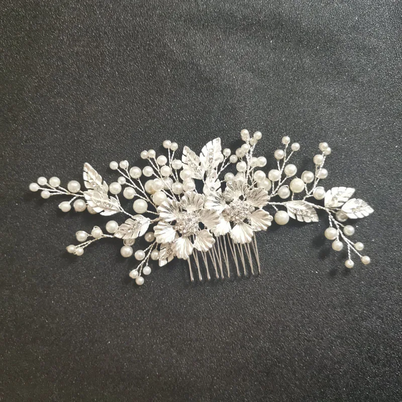 Свадебная расческа для волос SLBRIDAL серебряного цвета Стразы с жемчугом и цветком